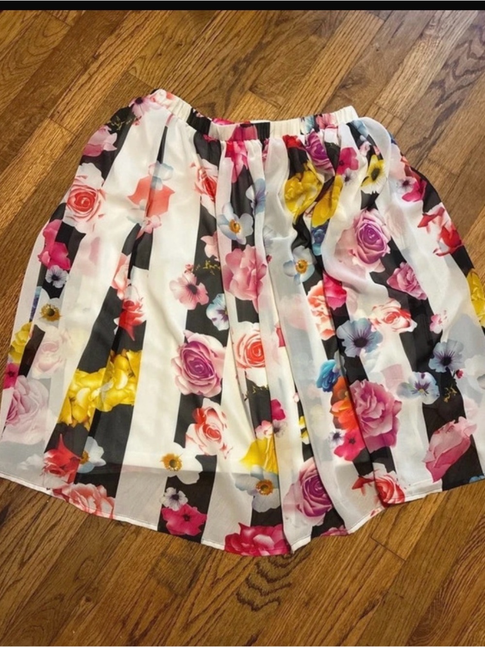 Cupio Floral Midi Skirt - White, Black, Pink, Yellow